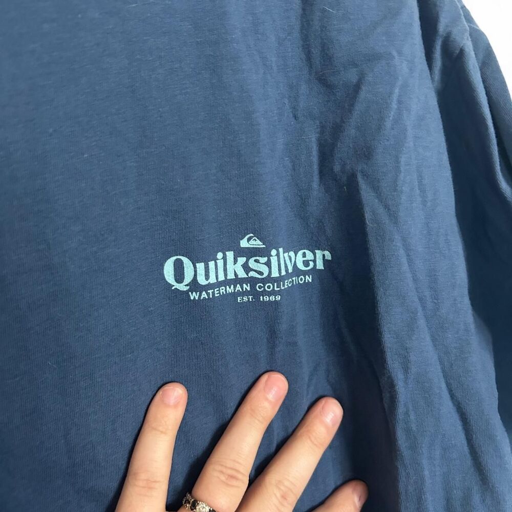Quiksilver Men's Blue and Navy T-shirt - Picture 2 of 4